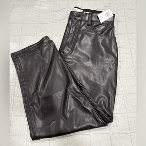 NWT Abercrombie Curve Love Ankle Straight Ultra High Rise Leather Black 28S